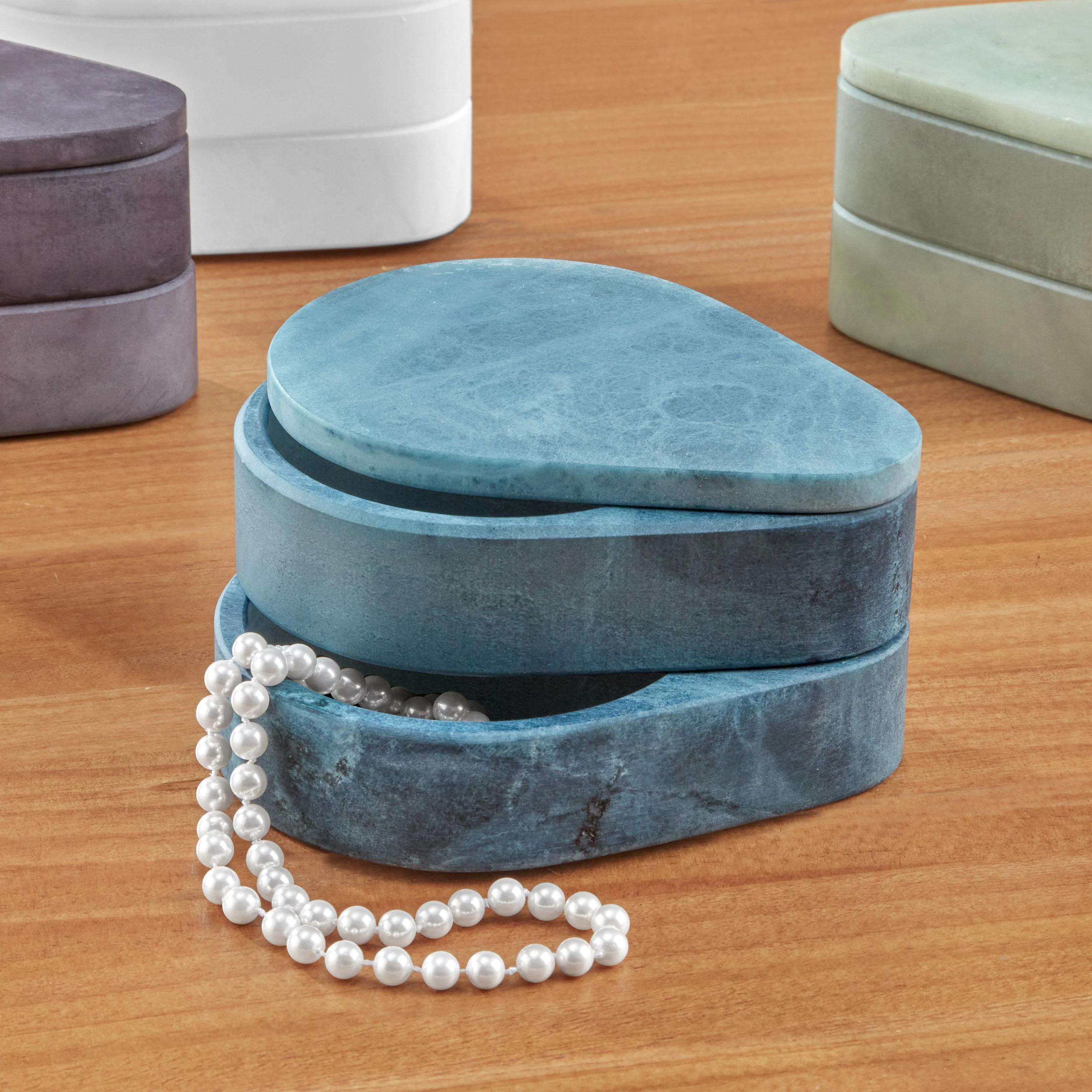 Alabaster Teardrop Swivel Box