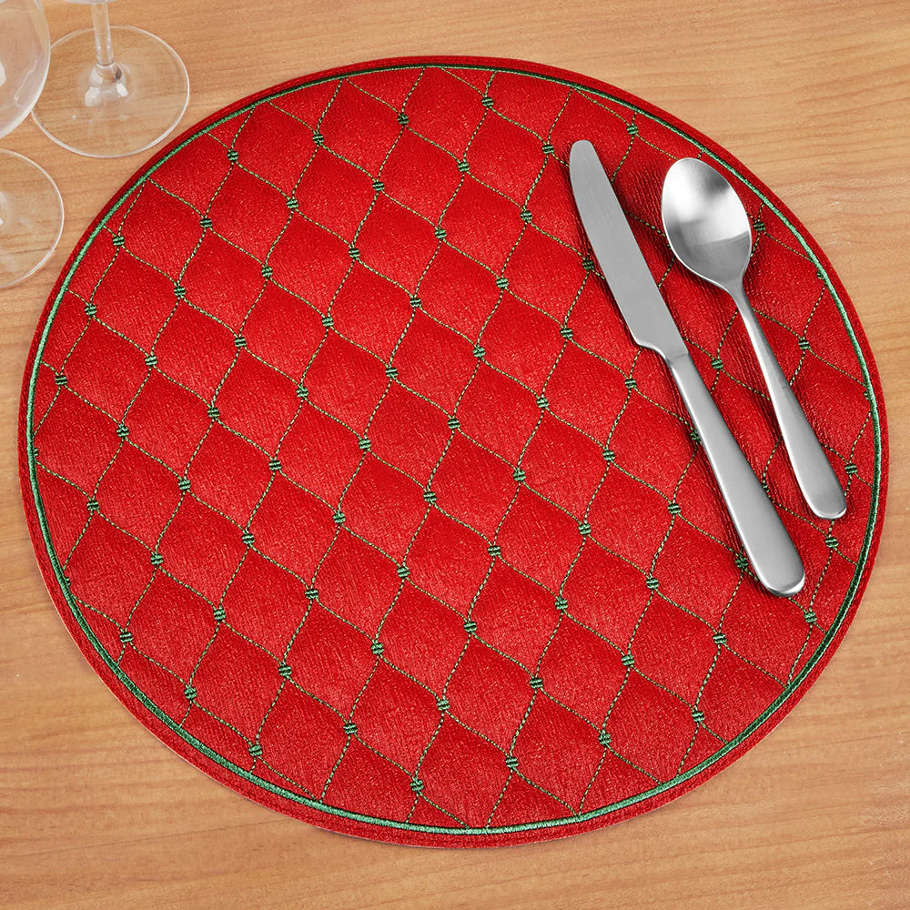 Bodrum Quilted Diamonds Round Vinyl Placemat - Image 3