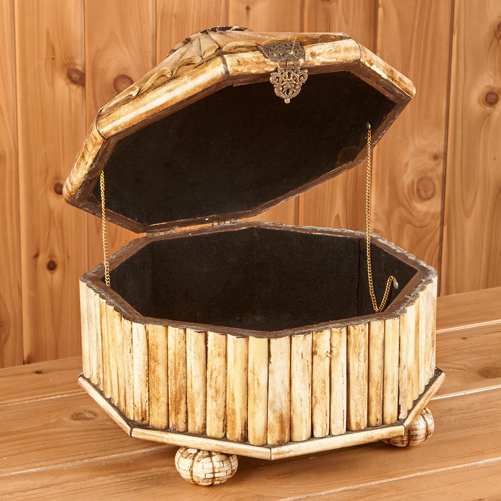 Bone Octagonal Domed Box - Image 2