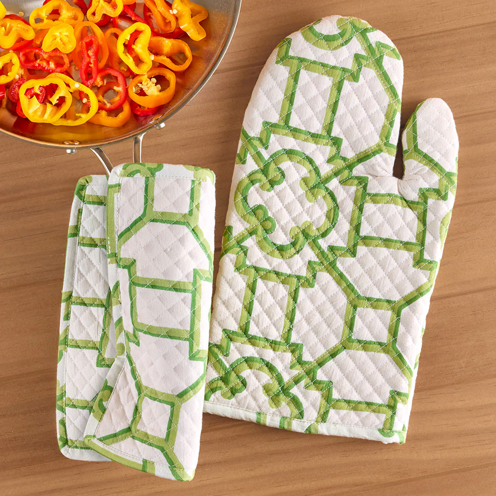 Caspari Oven Mitt/Potholder Set, Garden Green - Image 2