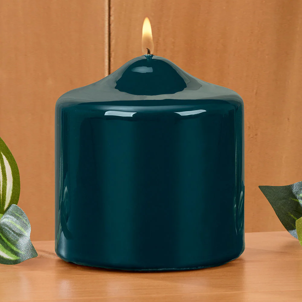 Ceralacca Lacquer Pillar Candles, Hunter Green - Image 2