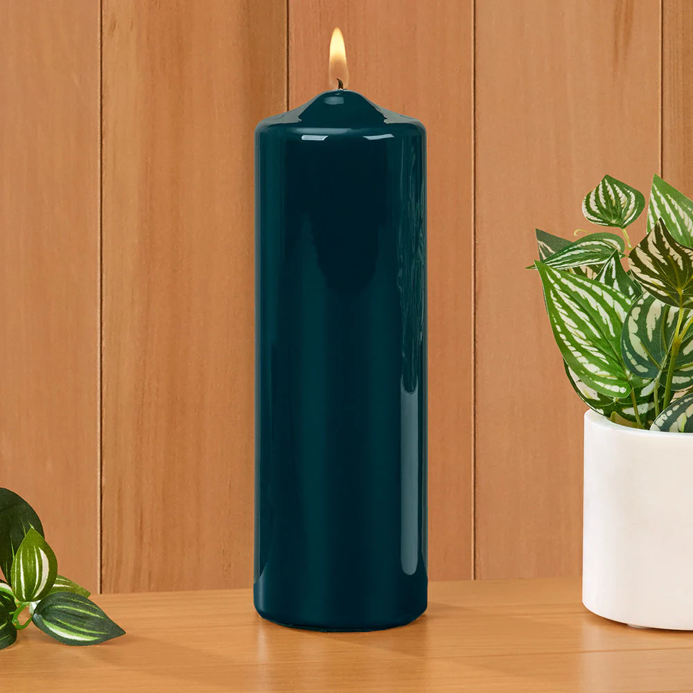 Ceralacca Lacquer Pillar Candles, Hunter Green - Image 4