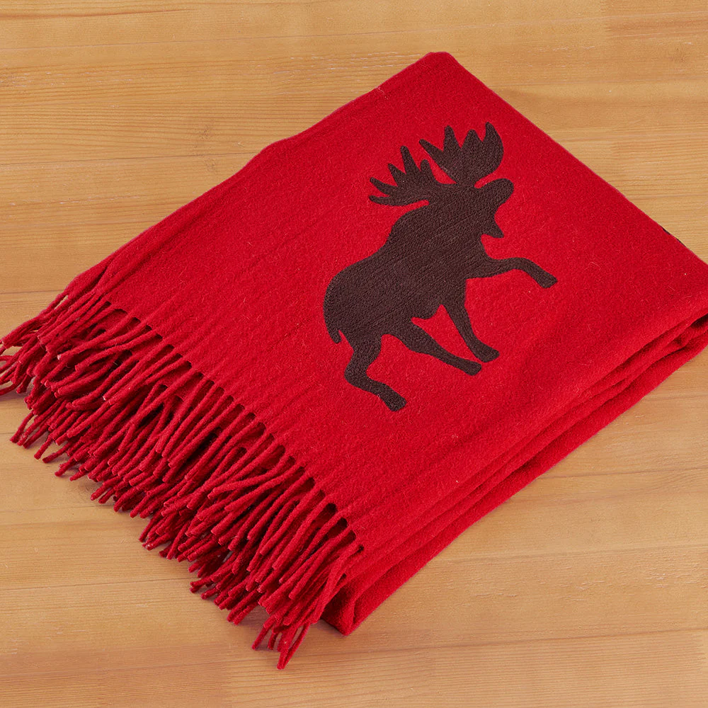Chandler 4 Corners 52" x 70" Wool Throw, Moose on Move