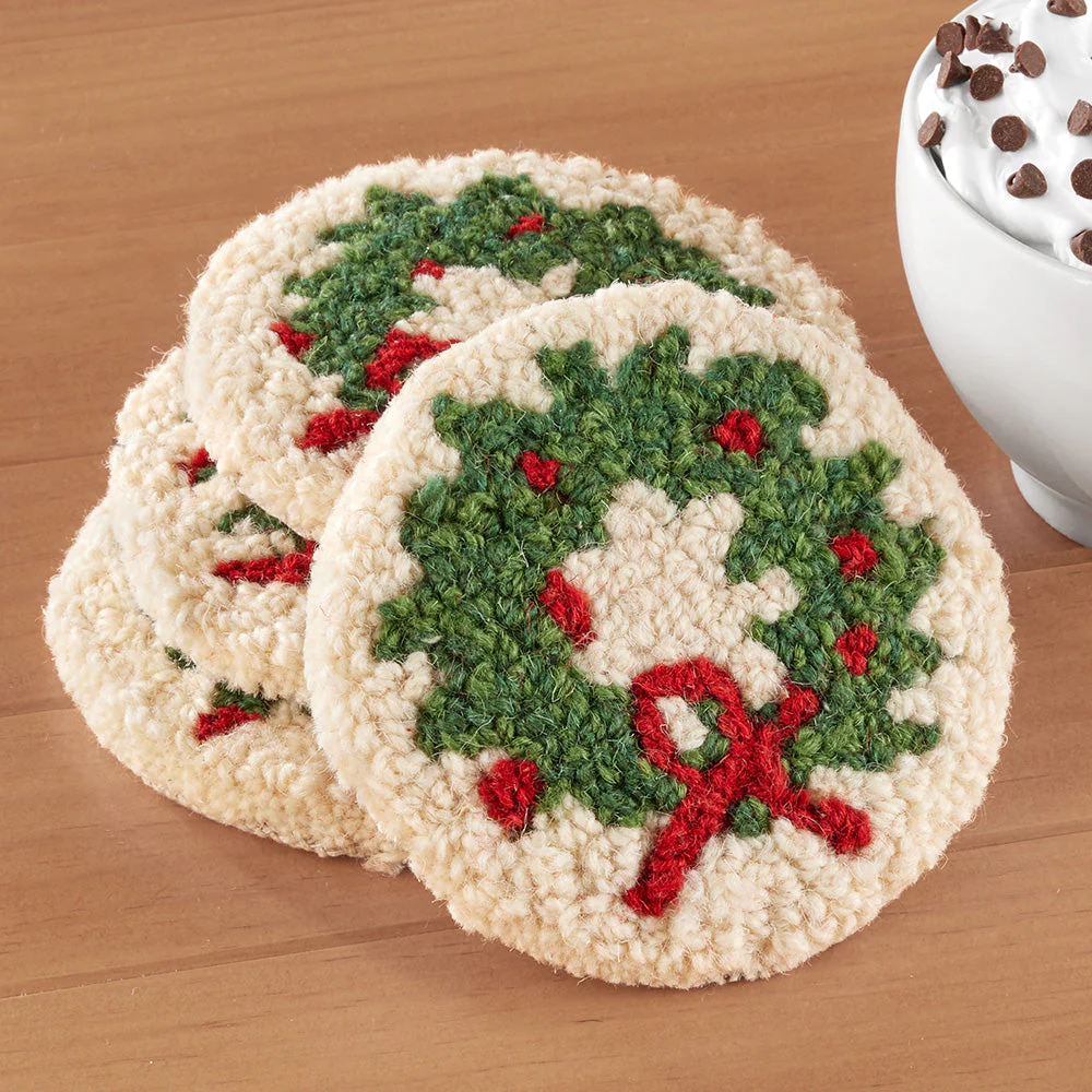 Chandler 4 Corners Hooked Wool Coaster Set, Wreath