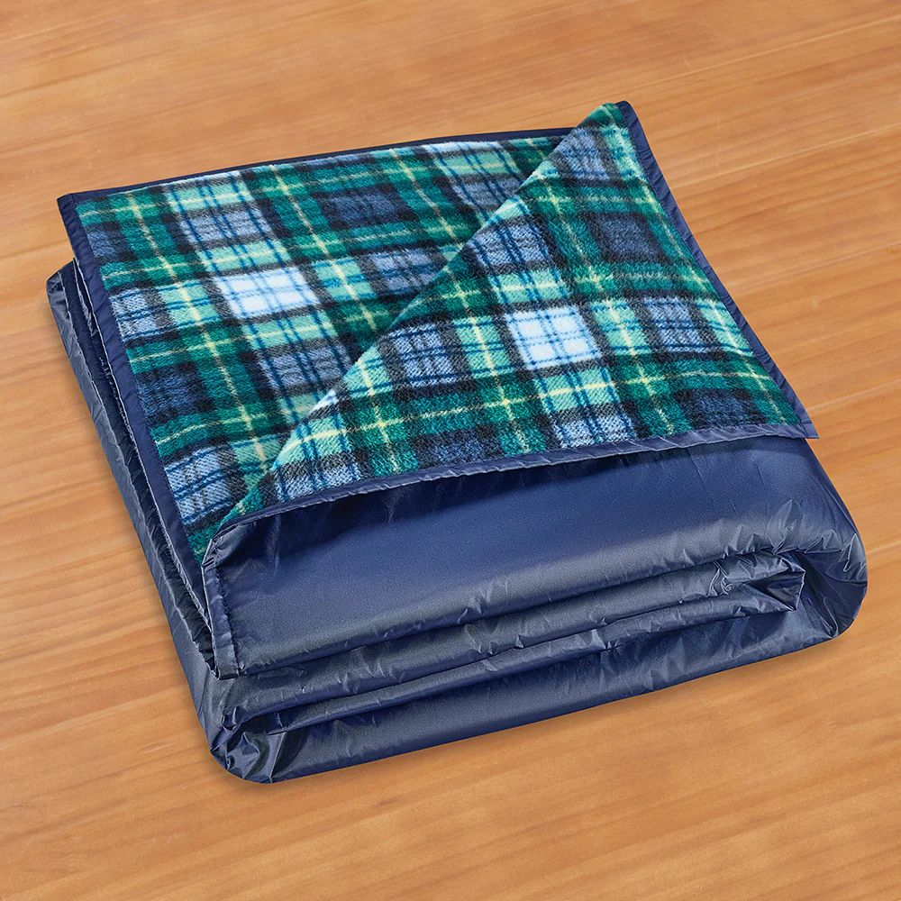 Jumbo Outdoor Blanket - Image 4