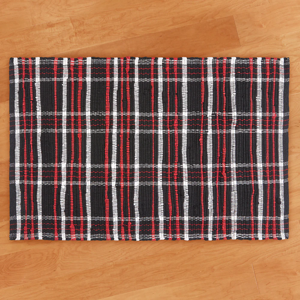 Lodge Plaid 2' x 3' Woven Chindi Rug - Image 2
