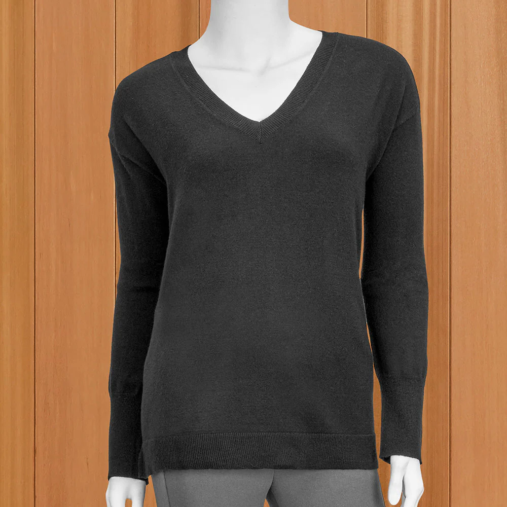 Lulu-B Super-Soft Lightweight V-Neck Sweater - Image 2