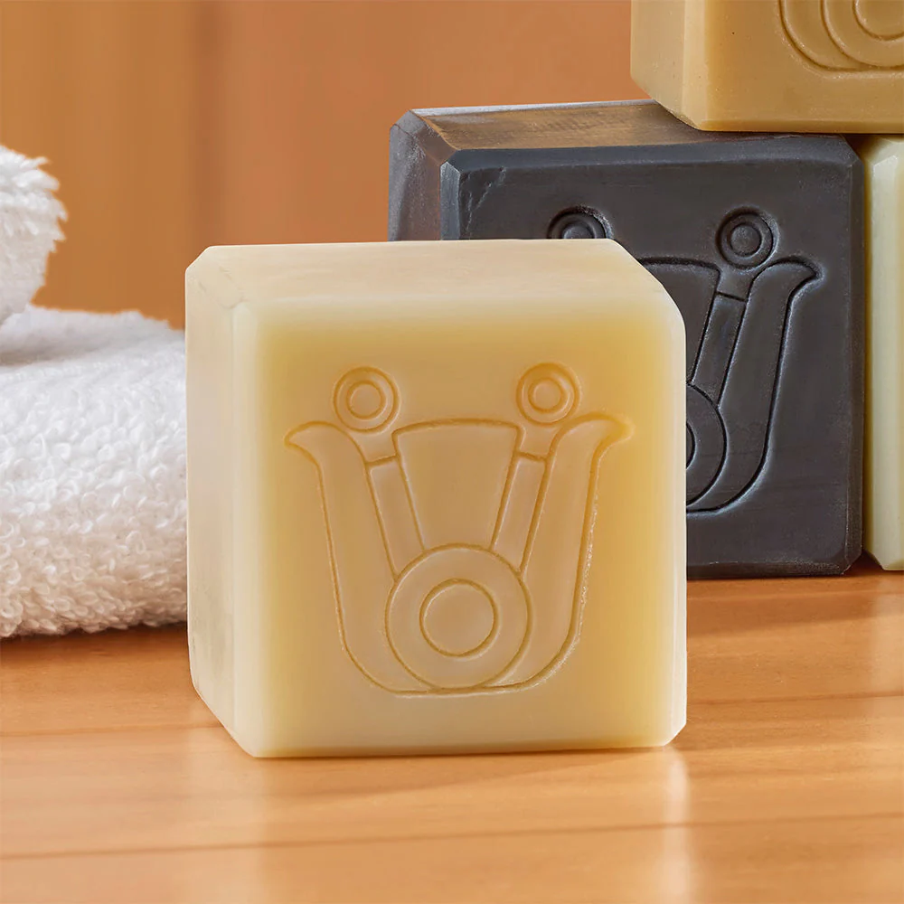 Paca Botánica Soap, Detoxifying Luna Bar - Image 2
