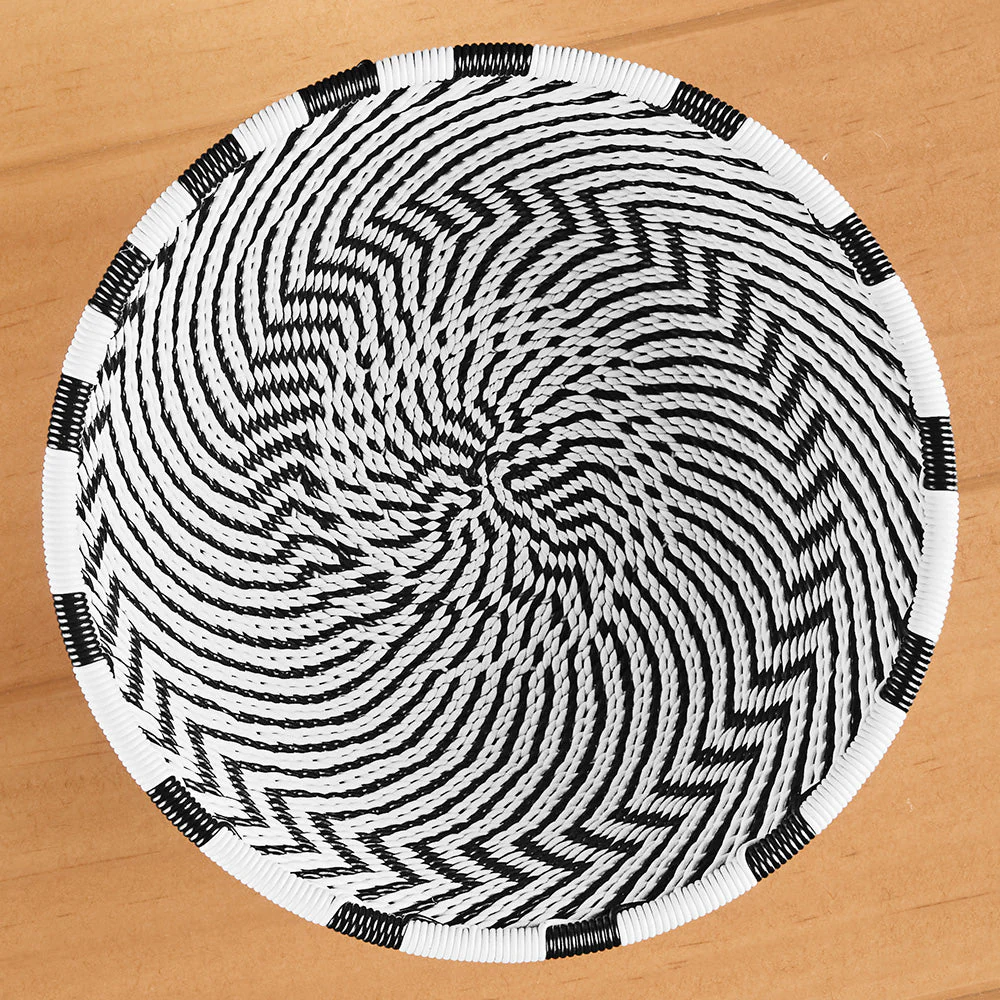 Round Telephone Wire Bowl, African Eclipse - Image 3