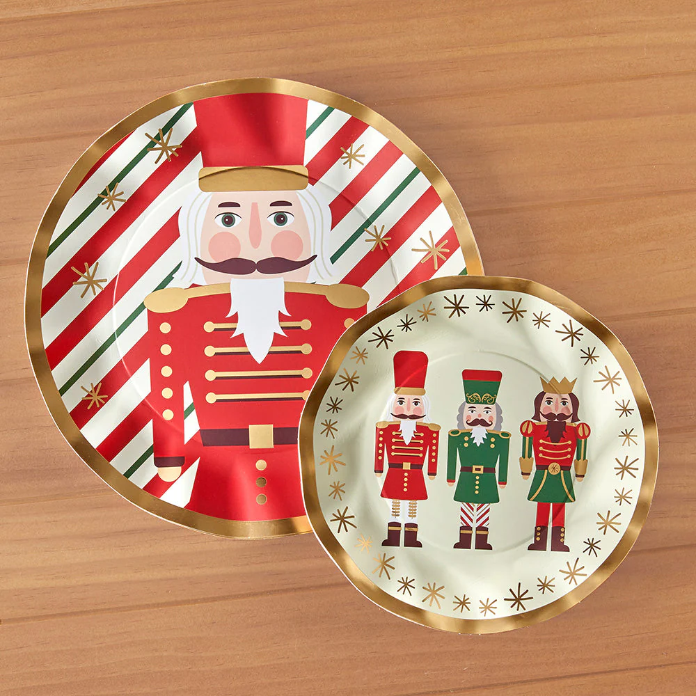 Sophistiplate Wavy Christmas Paper Dinner Plates, Nutcracker - Image 3