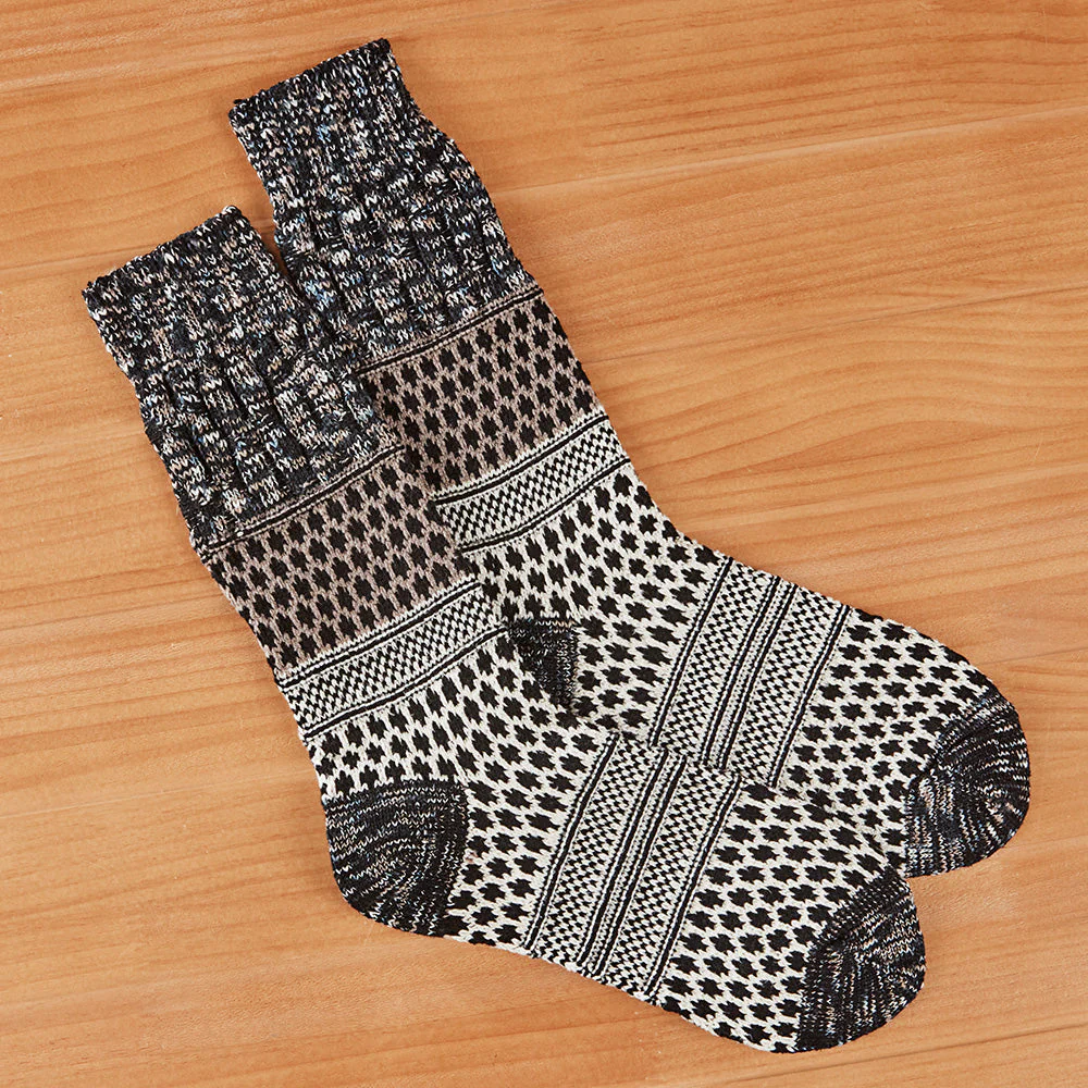 World's Softest Women's Weekend Gallery Textured Crew Socks - Image 7