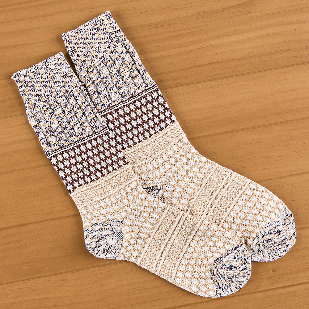 World's Softest Women's Weekend Gallery Textured Crew Socks - Image 9